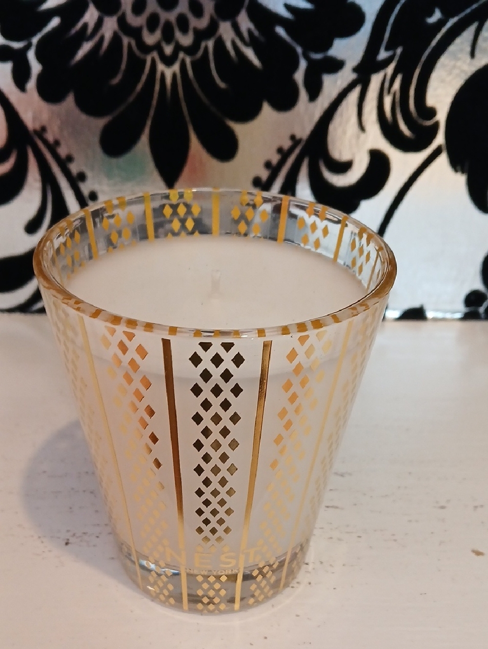 Holiday Scented Candle (Nest) - Picture 2 of 2